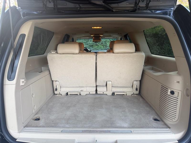 GMC Yukon Denali XL 2WD 2010