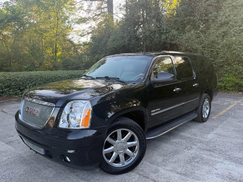 GMC Yukon Denali XL 2WD 2010