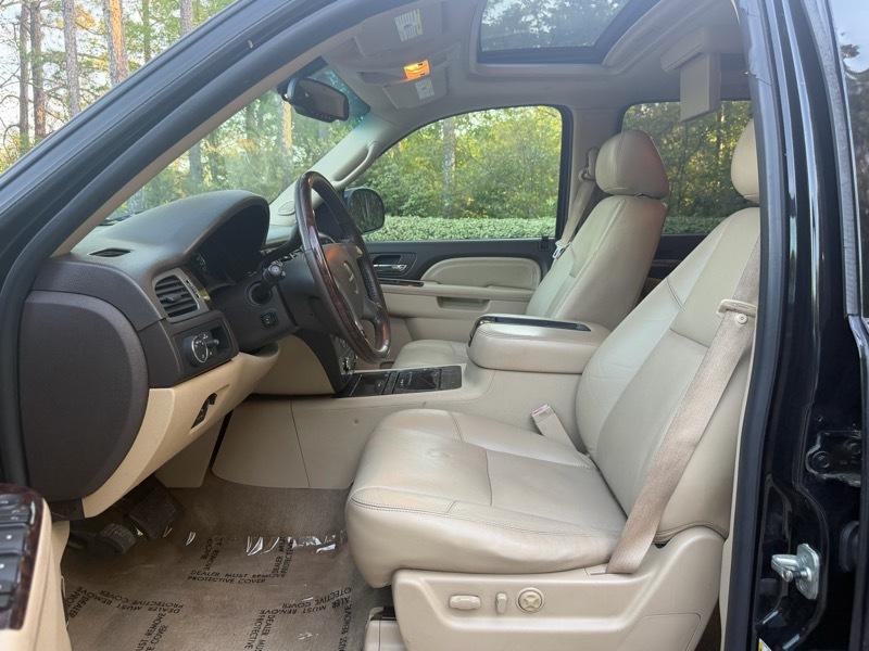 GMC Yukon Denali XL 2WD 2010