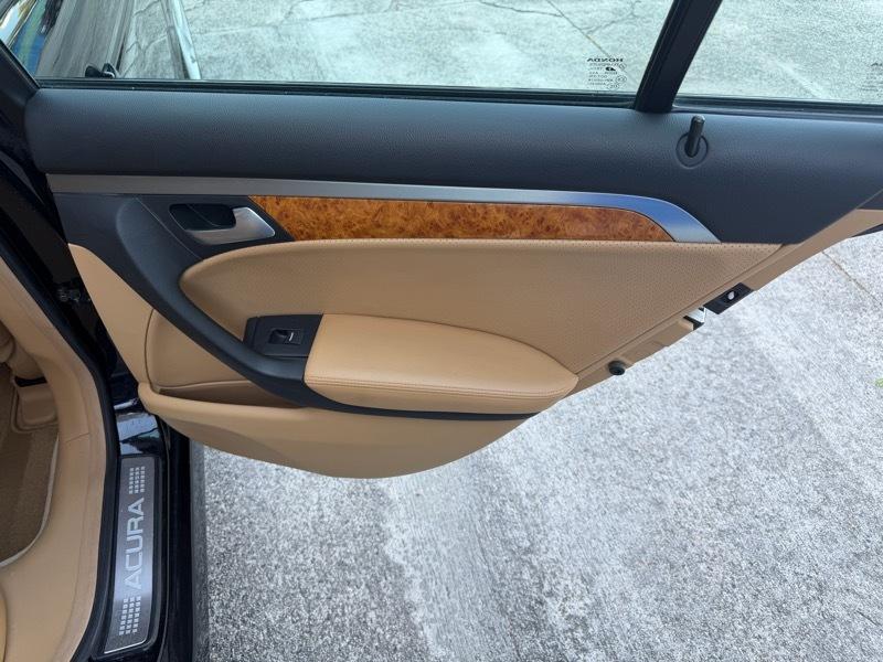 Acura TL 5-Speed AT 2006