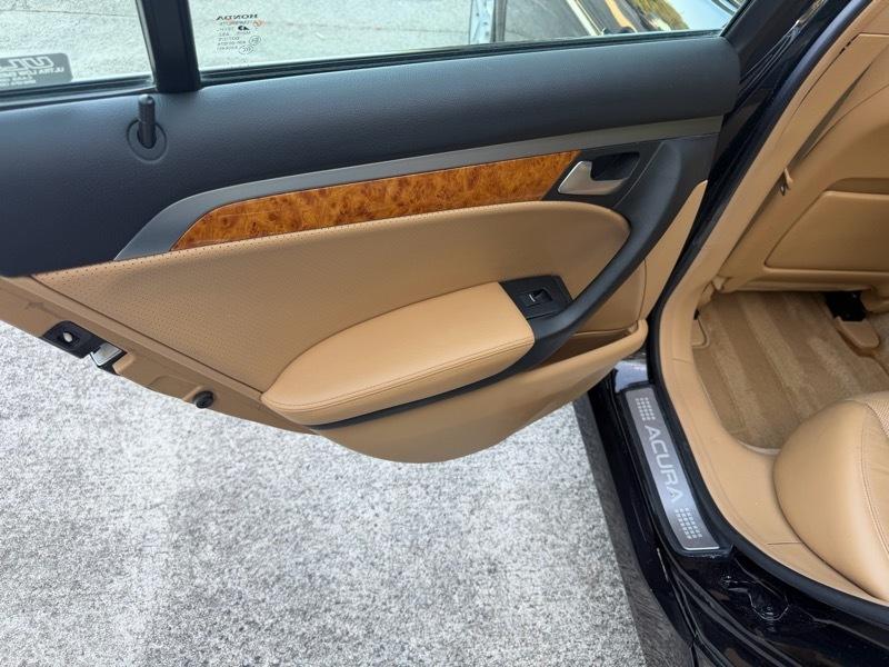 Acura TL 5-Speed AT 2006