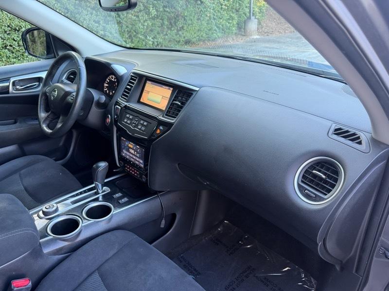 Nissan Pathfinder Platinum 4WD 2016