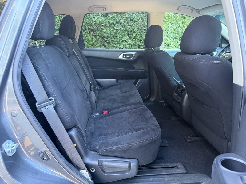 Nissan Pathfinder Platinum 4WD 2016