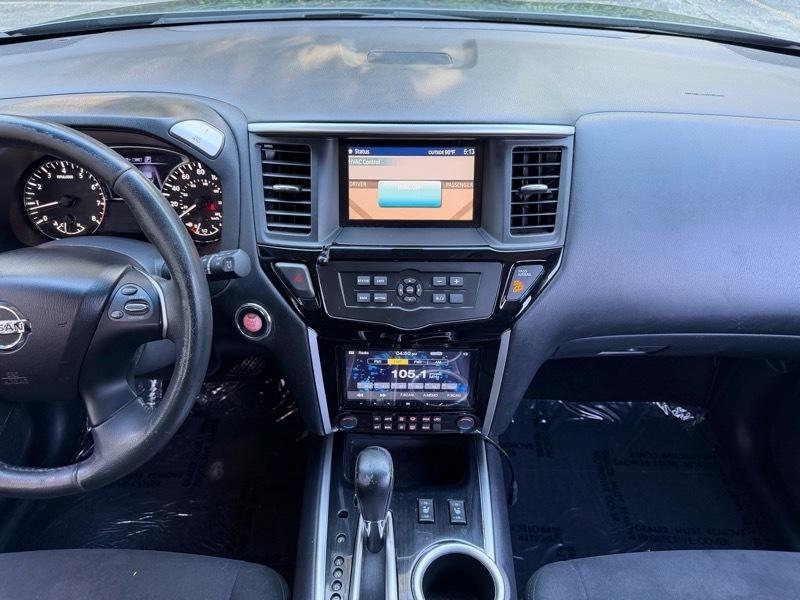 Nissan Pathfinder Platinum 4WD 2016