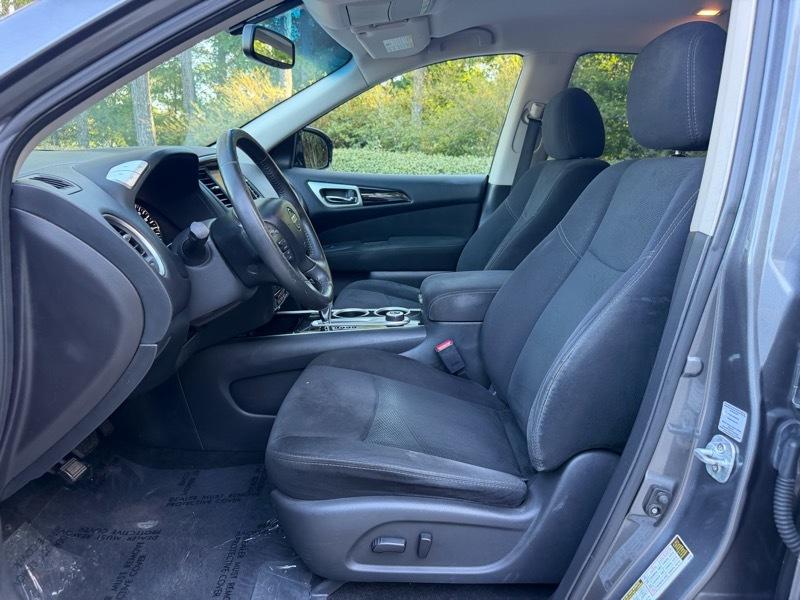 Nissan Pathfinder Platinum 4WD 2016