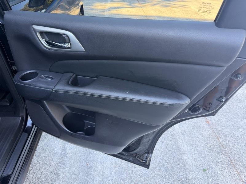 Nissan Pathfinder Platinum 4WD 2017