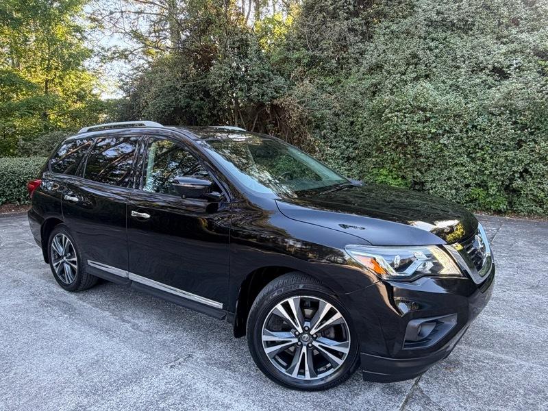 Nissan Pathfinder Platinum 4WD 2017