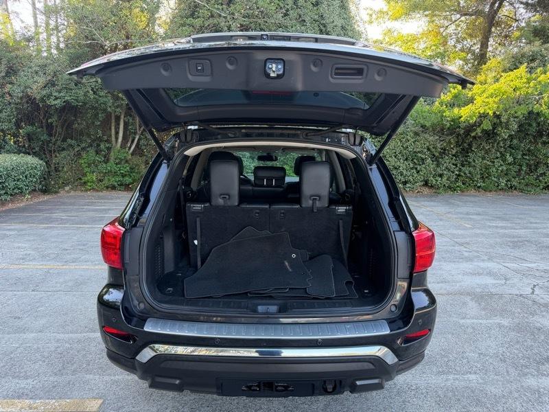 Nissan Pathfinder Platinum 4WD 2017