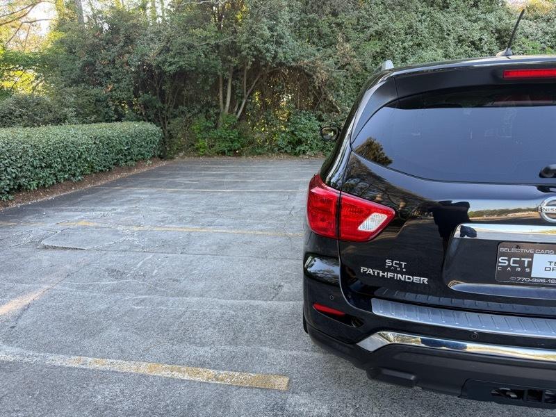 Nissan Pathfinder Platinum 4WD 2017