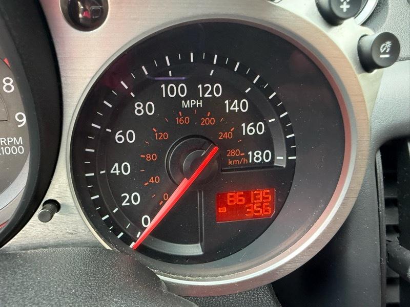 Nissan Z 370Z Touring Coupe 2013