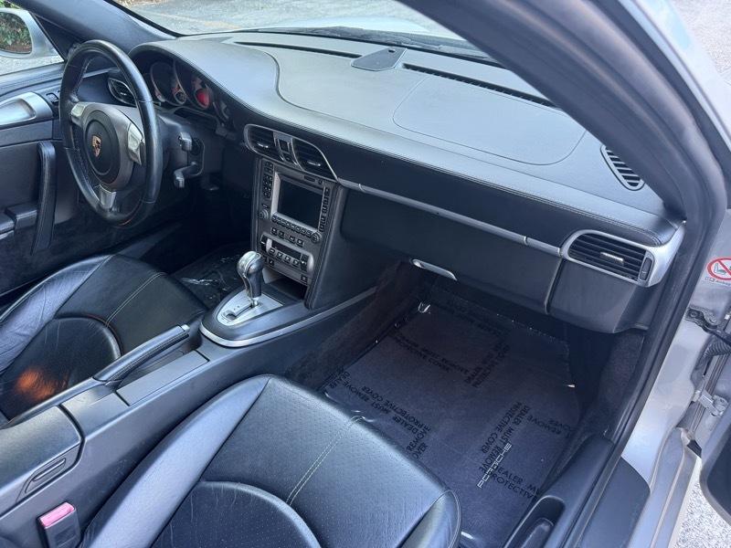 Porsche 911 Carrera S 2005