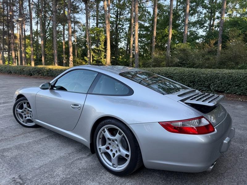 Porsche 911 Carrera S 2005