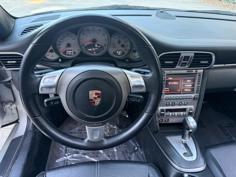 Porsche 911 Carrera S 2005
