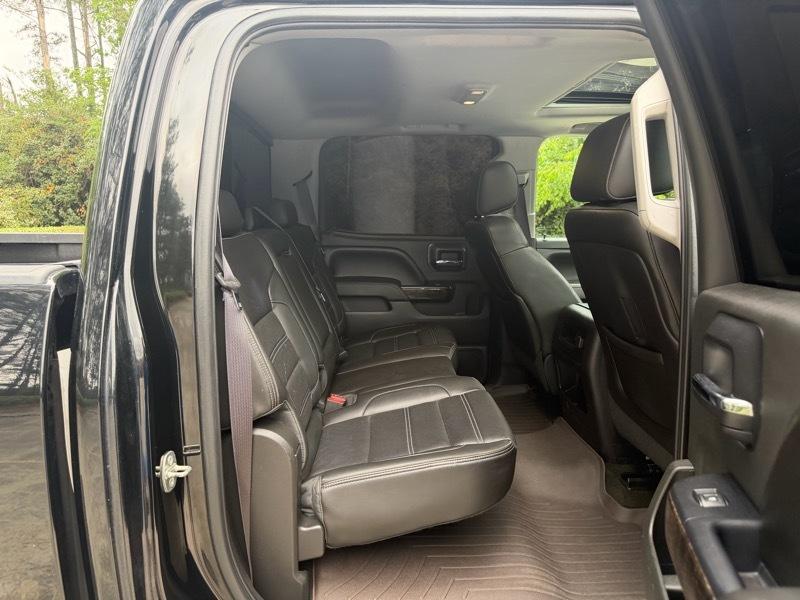 GMC Sierra 1500 Denali Crew Cab Short Box 4WD 2015