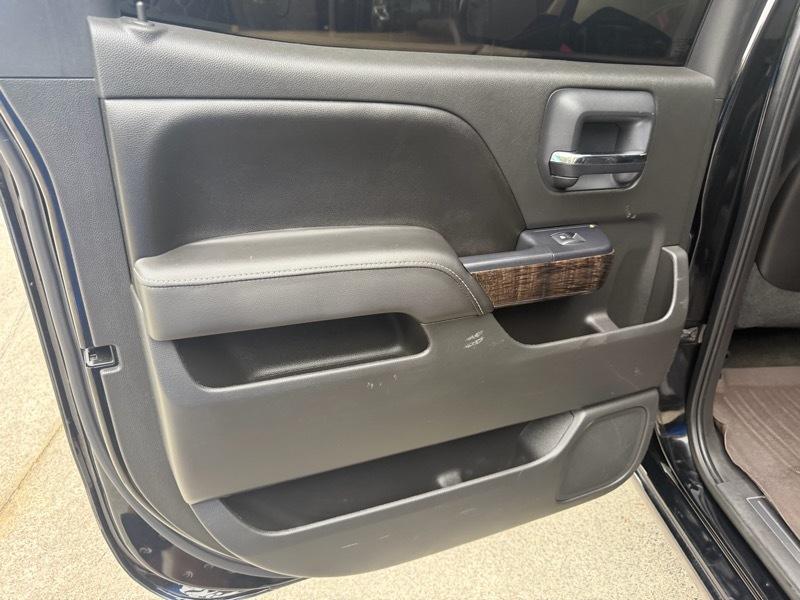 GMC Sierra 1500 Denali Crew Cab Short Box 4WD 2015