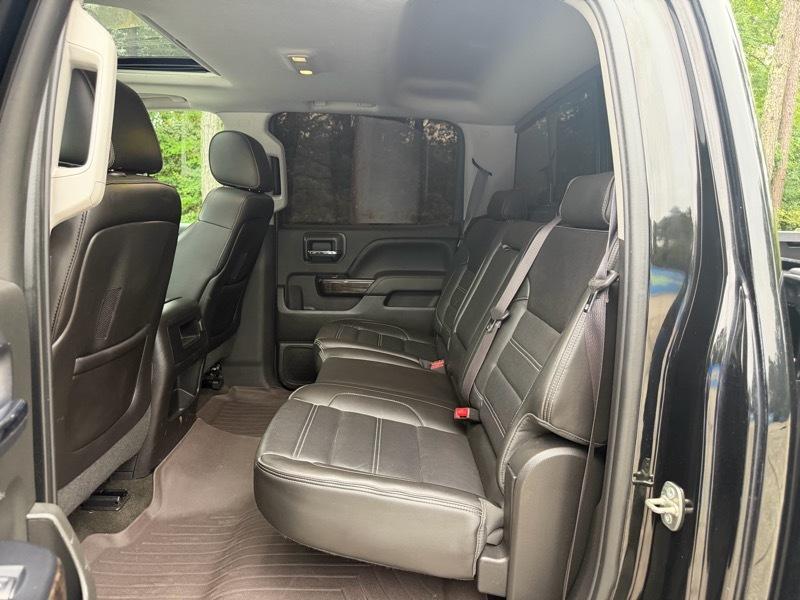 GMC Sierra 1500 Denali Crew Cab Short Box 4WD 2015