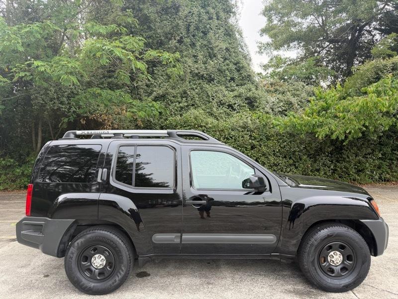 Nissan Xterra S 2012