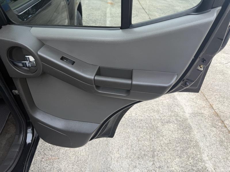 Nissan Xterra S 2012