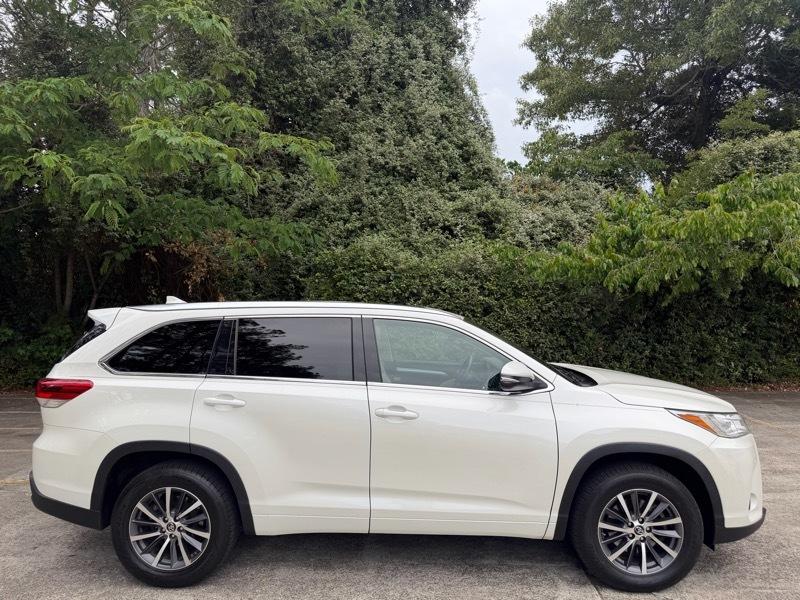 Toyota Highlander XLE FWD V6 2017