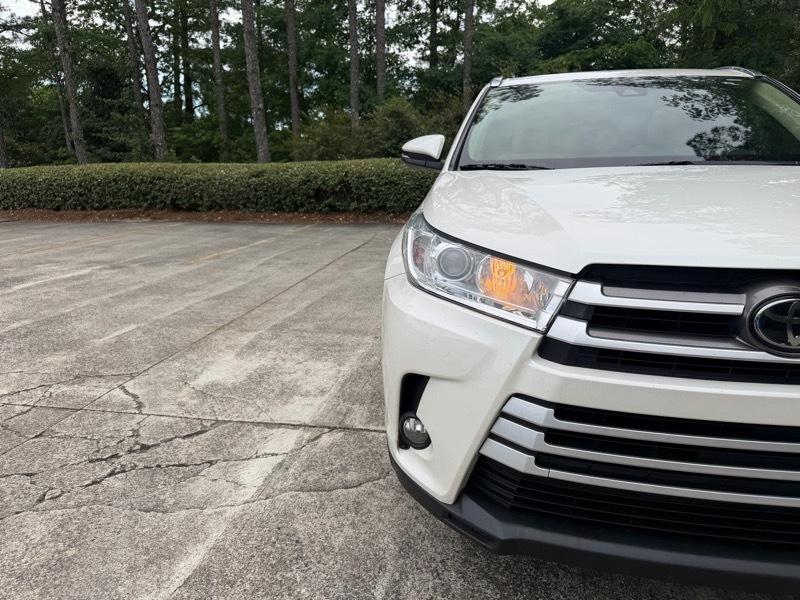 Toyota Highlander XLE FWD V6 2017