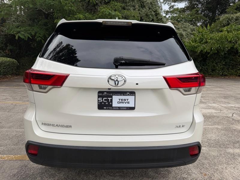 Toyota Highlander XLE FWD V6 2017