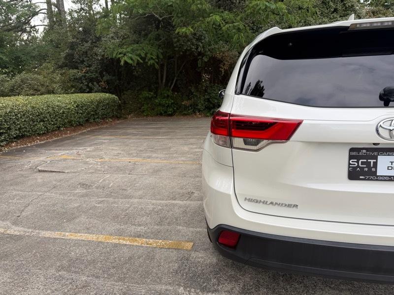 Toyota Highlander XLE FWD V6 2017