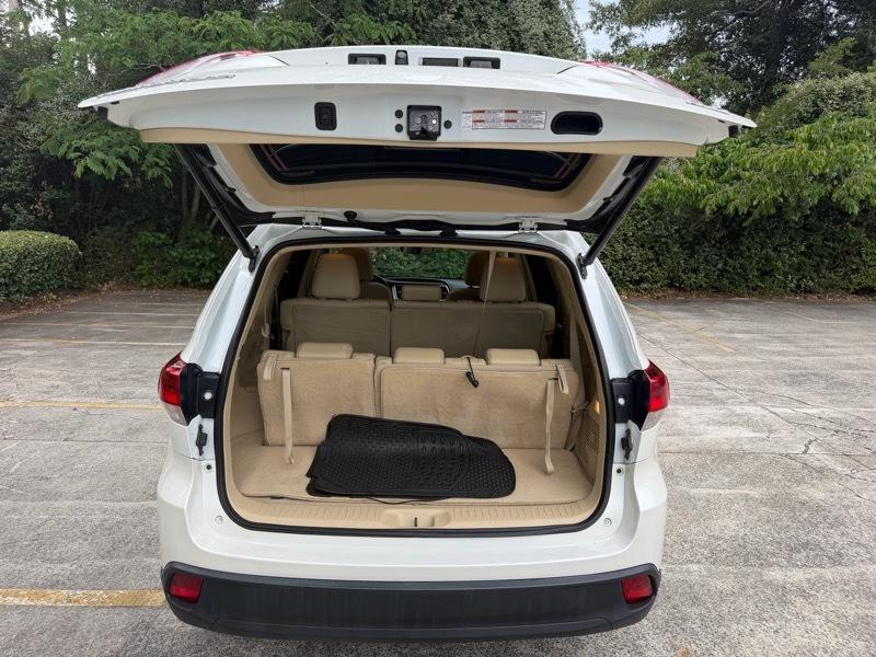 Toyota Highlander XLE FWD V6 2017