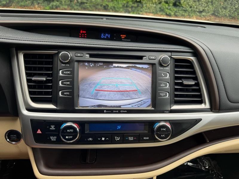 Toyota Highlander XLE FWD V6 2017