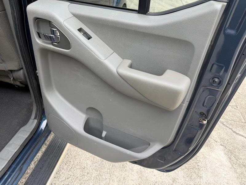 Nissan Frontier SV Crew Cab 2WD 2019