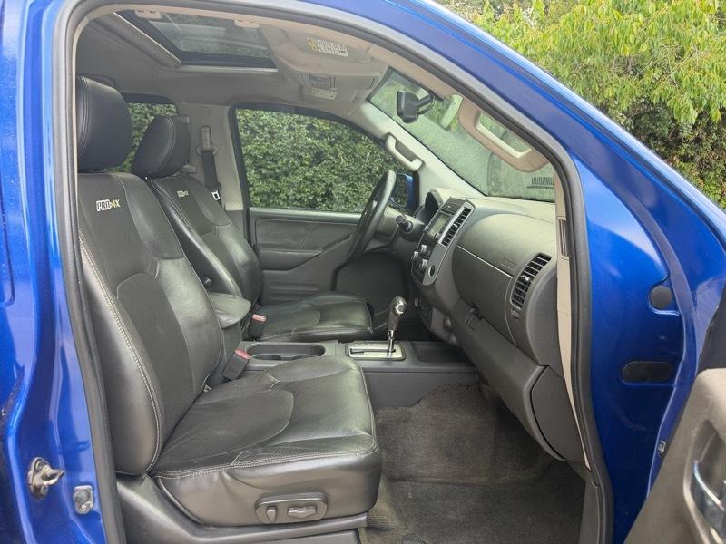 Nissan Frontier PRO-4X Crew Cab 4WD at 2015