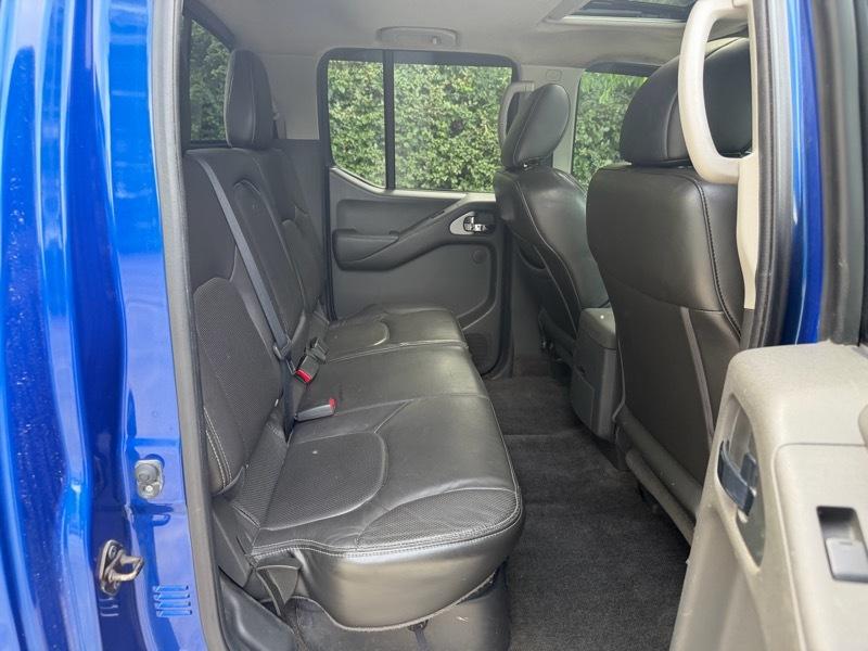 Nissan Frontier PRO-4X Crew Cab 4WD at 2015