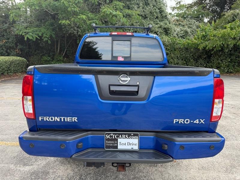 Nissan Frontier PRO-4X Crew Cab 4WD at 2015