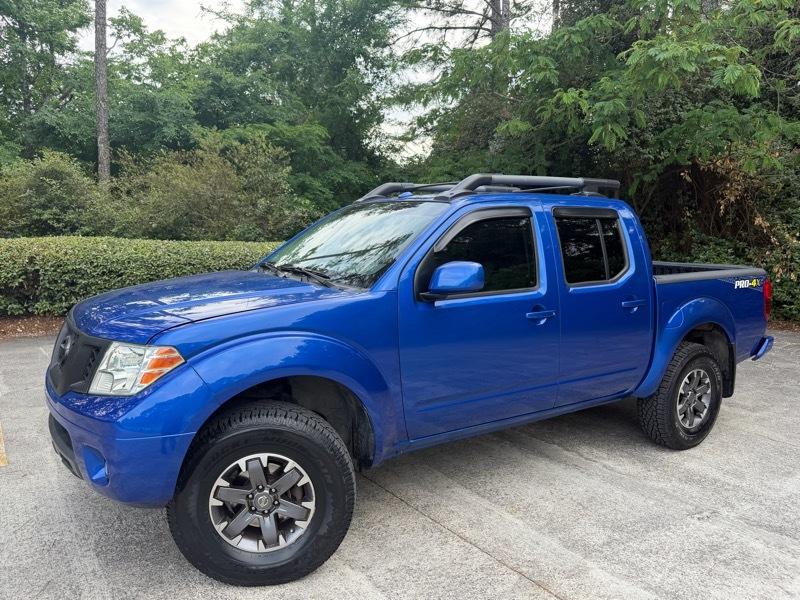 Nissan Frontier PRO-4X Crew Cab 4WD at 2015
