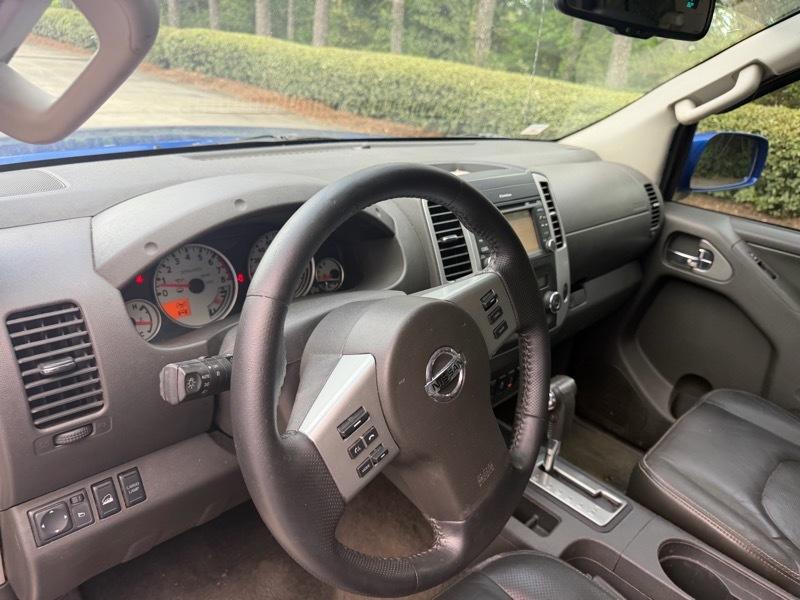 Nissan Frontier PRO-4X Crew Cab 4WD at 2015