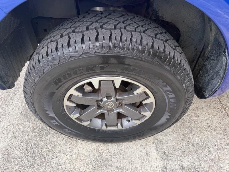 Nissan Frontier PRO-4X Crew Cab 4WD at 2015