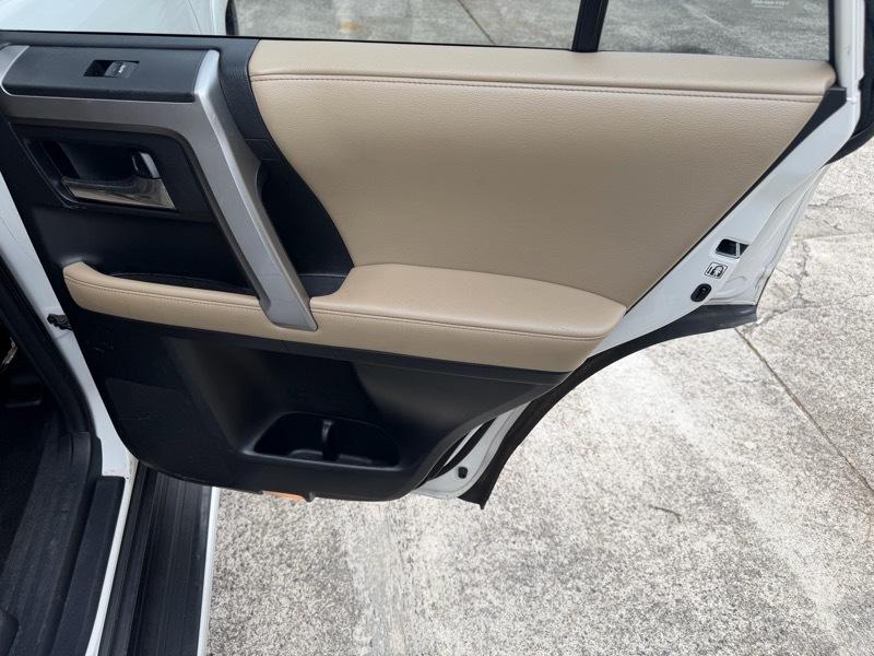 Toyota 4Runner SR5 4WD 2017