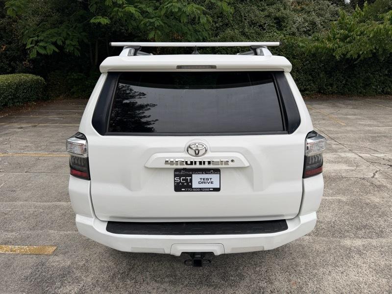 Toyota 4Runner SR5 4WD 2017