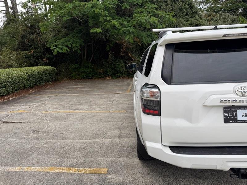 Toyota 4Runner SR5 4WD 2017