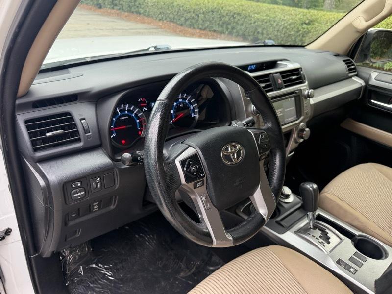Toyota 4Runner SR5 4WD 2017