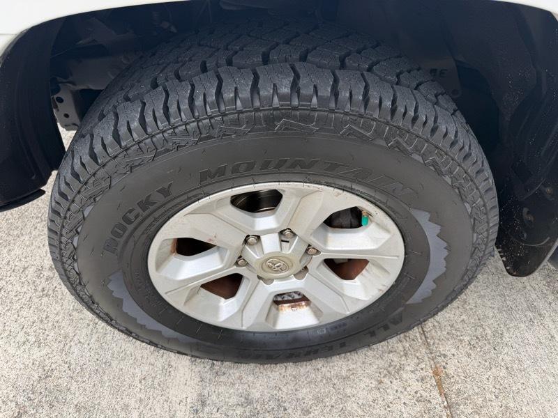 Toyota 4Runner SR5 4WD 2017