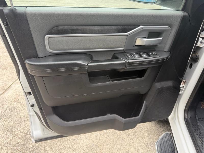 RAM 2500 Tradesman Crew Cab SWB 4WD 2021