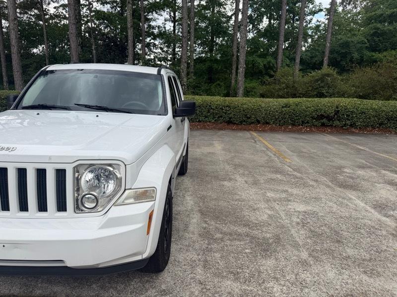 Jeep Liberty Sport 2WD 2012