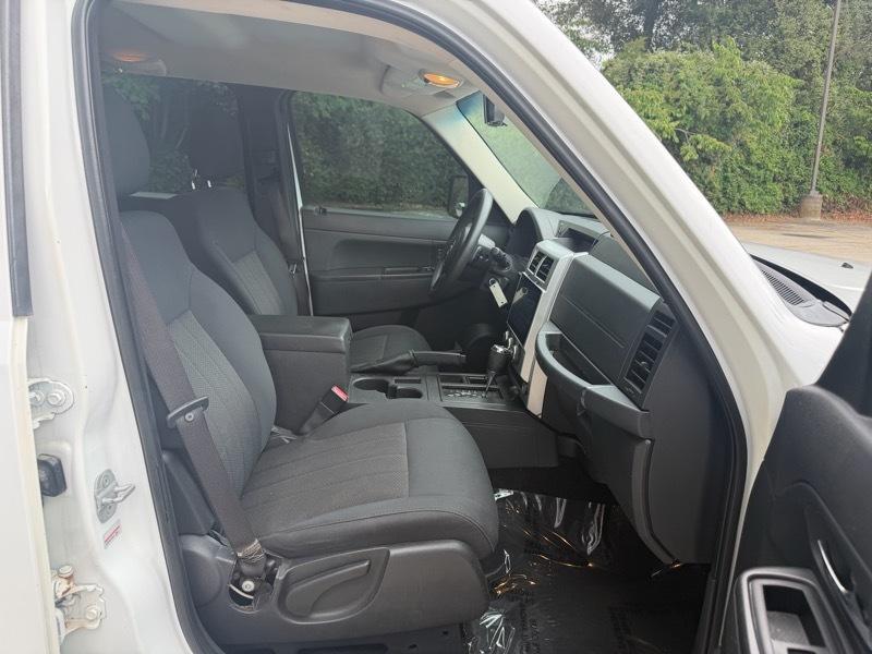 Jeep Liberty Sport 2WD 2012