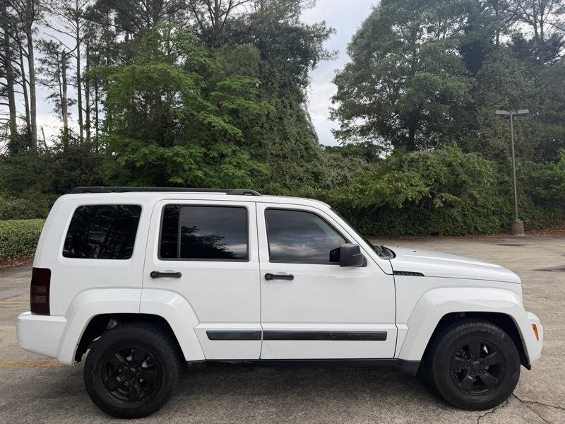 Jeep Liberty Sport 2WD 2012