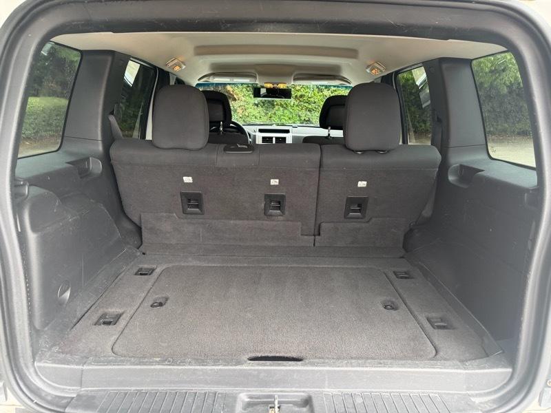 Jeep Liberty Sport 2WD 2012