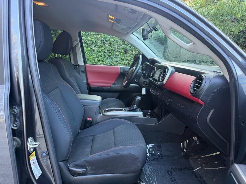 Toyota Tacoma SR5 Double Cab Super Long Bed V6 6AT 4WD 2016