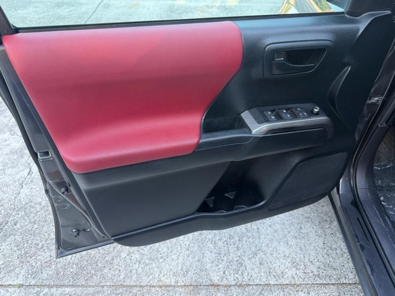 Toyota Tacoma SR5 Double Cab Super Long Bed V6 6AT 4WD 2016