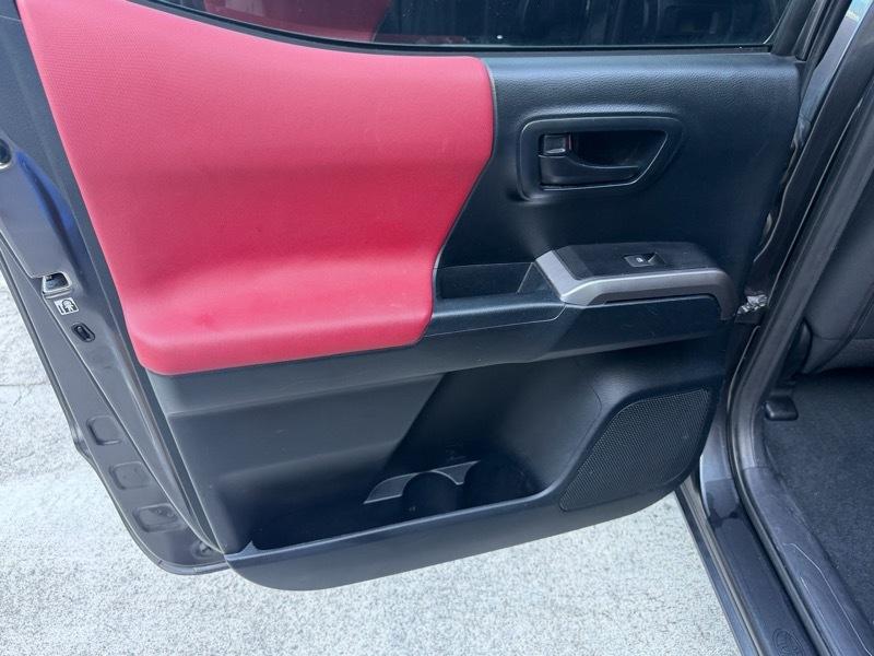 Toyota Tacoma SR5 Double Cab Super Long Bed V6 6AT 4WD 2016