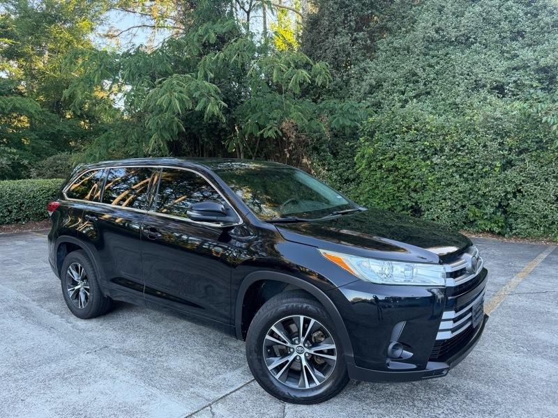 Toyota Highlander LE Plus FWD V6 2018