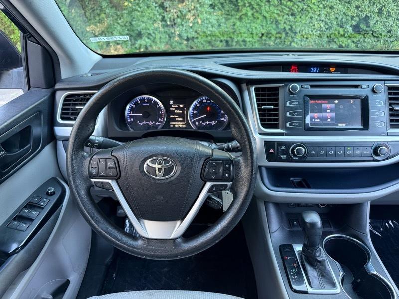 Toyota Highlander LE Plus FWD V6 2018